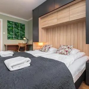 Kruczkowskiego 12a By Homeprime Apartament